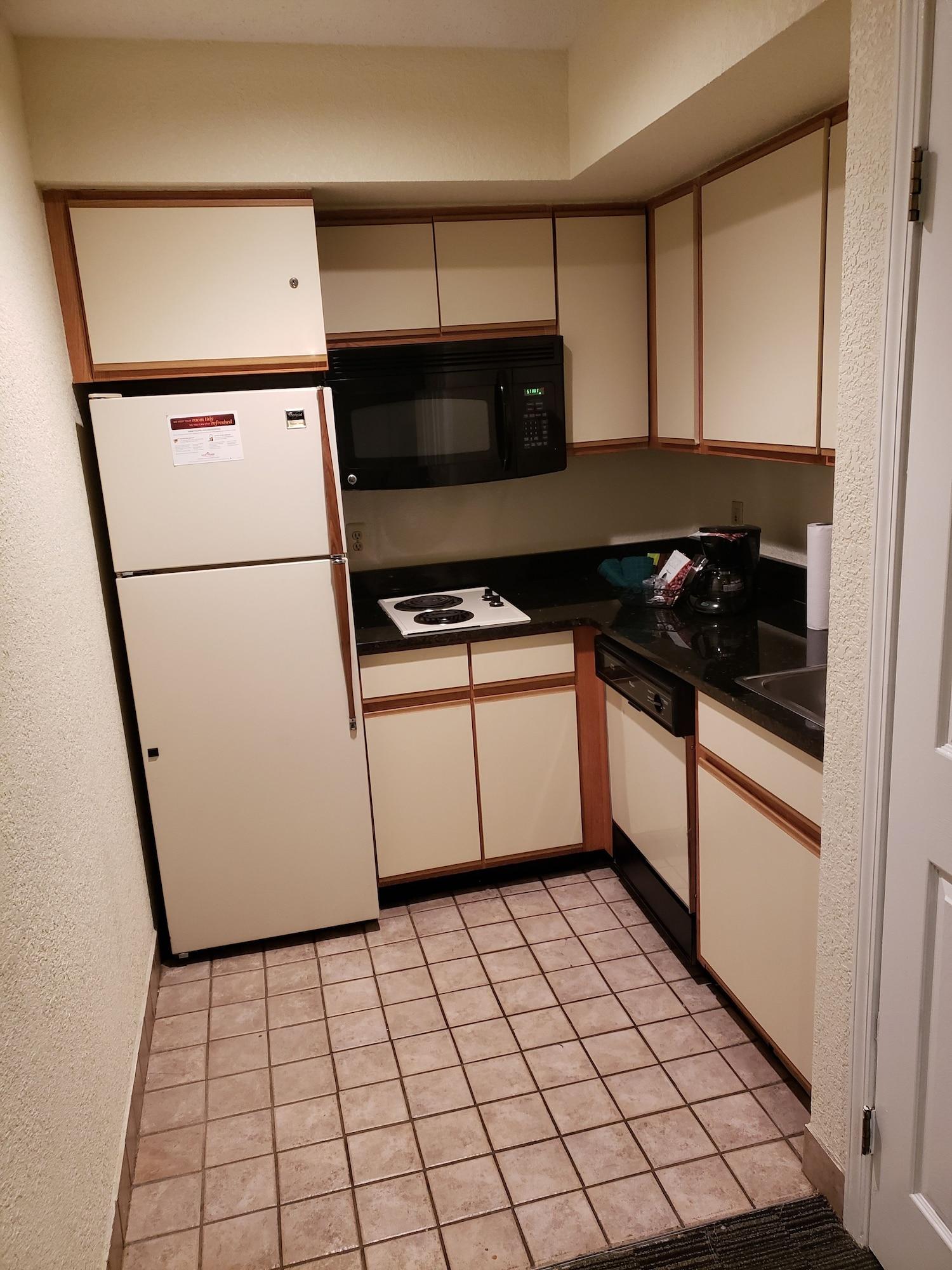 Affordable Suites Of America Detroit-Воррен Екстер'єр фото